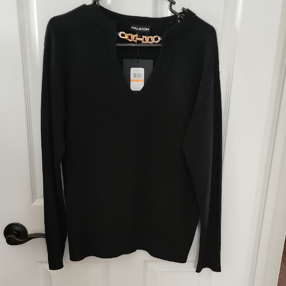 Halston V-neck Sweater With Gold Chain Detail